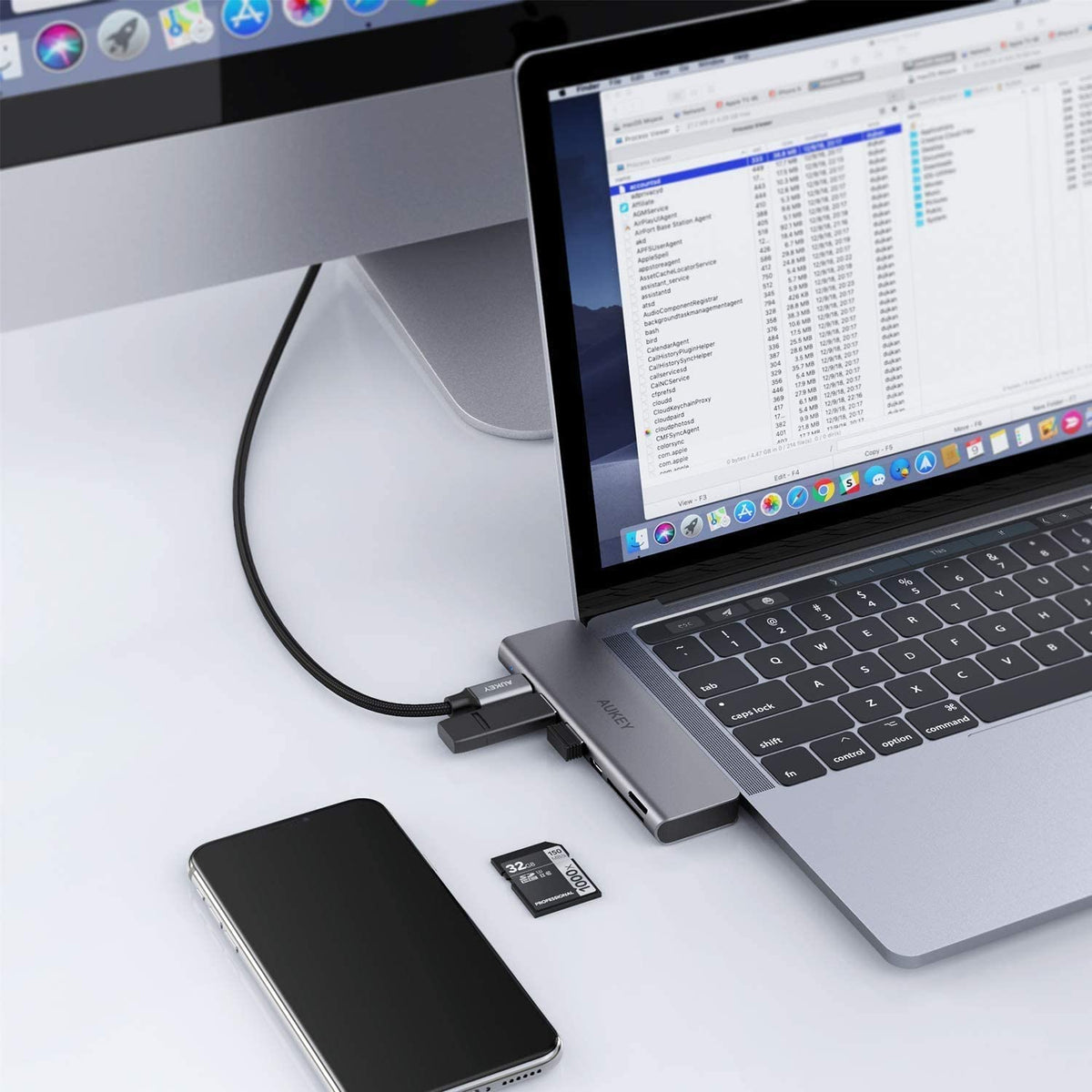 Aukey CB-C76 Thunderbolt 3 40Gbps 7 in 1 USB C Hub