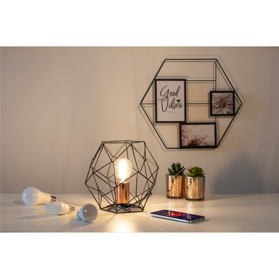 Hama 176547 WiFi-LED Light, E27, 10W, RGB, can be dimmed