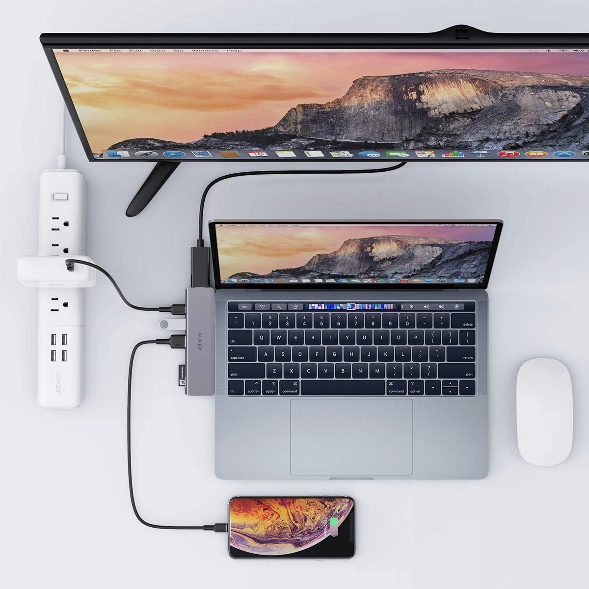 Aukey CB-C76 Thunderbolt 3 40Gbps 7 in 1 USB C Hub