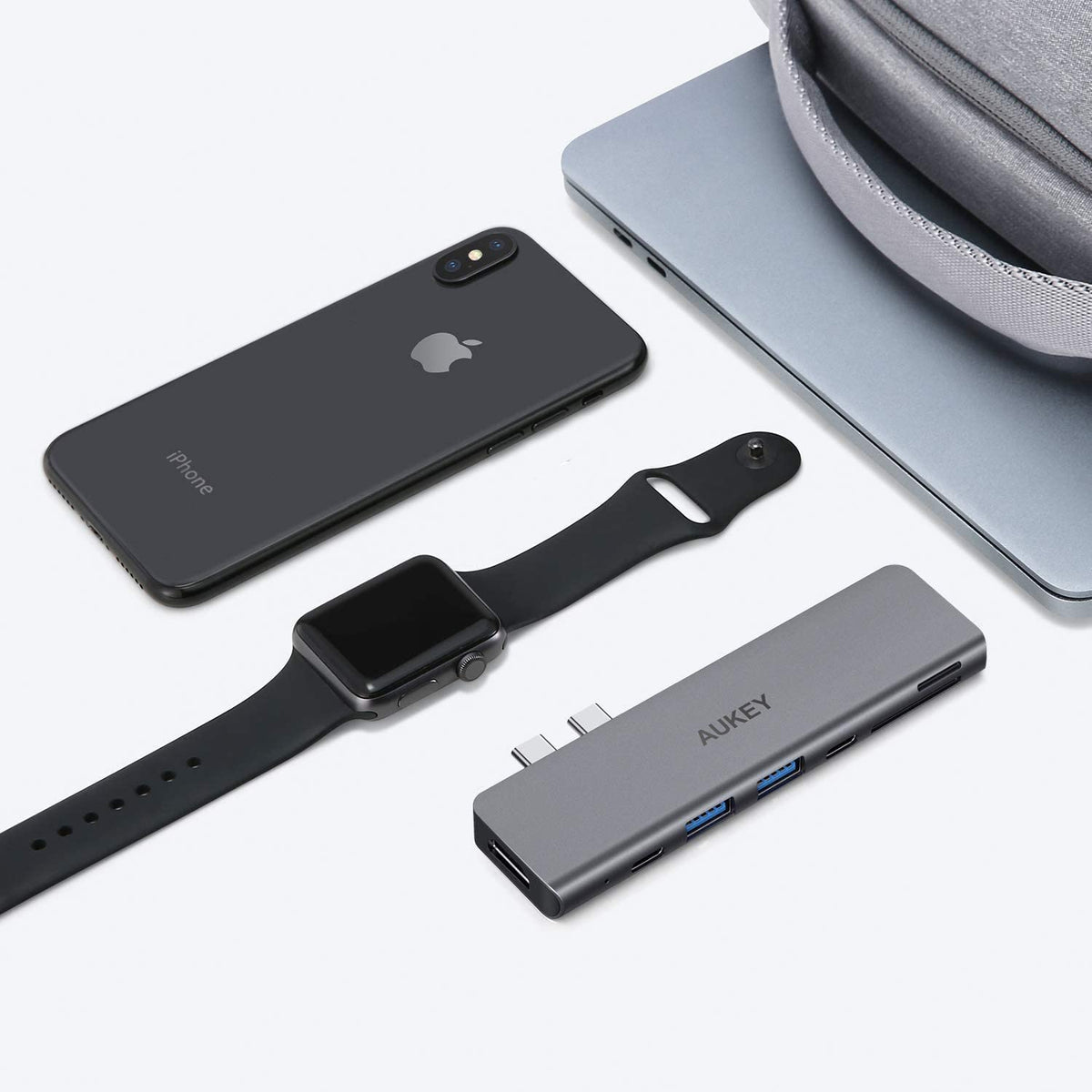 Aukey CB-C76 Thunderbolt 3 40Gbps 7 in 1 USB C Hub